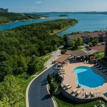 325 Majestic Dr in Branson, MO - Building Photo - Building Photo