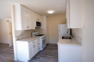2909 Elgin Dr, Unit B in Riverside, CA - Building Photo - Building Photo