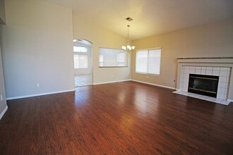 9220 Estrada Ave in Las Vegas, NV - Building Photo - Building Photo