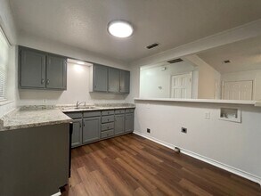 5108 Tulane Ave in River Oaks, TX - Building Photo - Building Photo