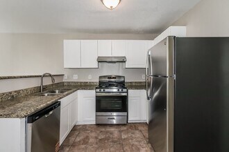 16202 Samoa Way in Houston, TX - Foto de edificio - Building Photo