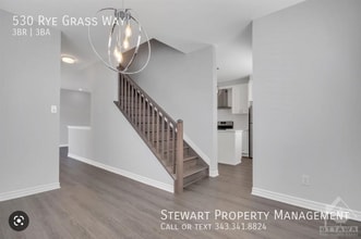 530 Rye Grass Wy in Ottawa, ON - Building Photo - Building Photo