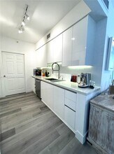 350 SE 2nd St, Unit # 680 in Fort Lauderdale, FL - Building Photo - Building Photo
