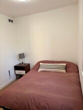 2138 N Keeler Ave, Unit 1 in Chicago, IL - Building Photo - Building Photo