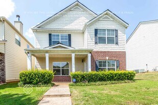 170 Stillwood Dr in Newnan, GA - Building Photo