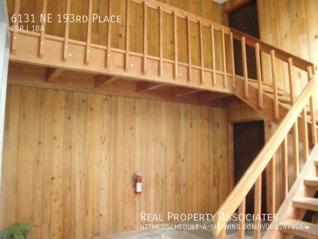 6131 NE 193rd Pl in Kenmore, WA - Building Photo - Building Photo