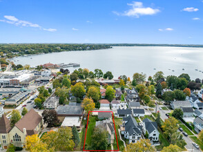 920 Geneva St in Lake Geneva, WI - Building Photo - Building Photo