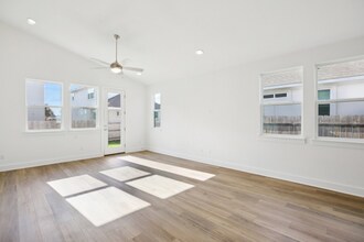 1004 Yaupon Holly Dr in Georgetown, TX - Building Photo - Building Photo