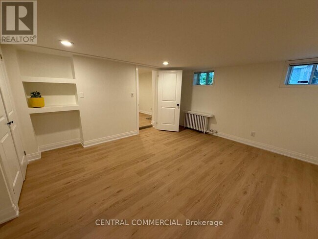 38 Fairfield Rd in Toronto, ON - Building Photo - Building Photo