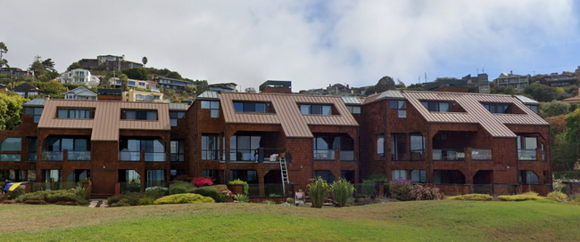 Point Tiburon Bayside