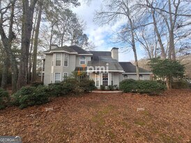 160 Braelinn Courts in Peachtree City, GA - Building Photo