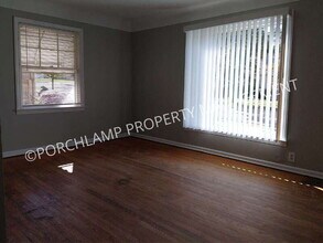 1524 Edward Ave SE in Grand Rapids, MI - Building Photo - Building Photo