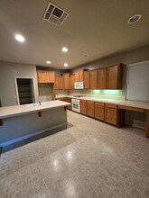 3832 Kaweah St in West Sacramento, CA - Building Photo - Building Photo