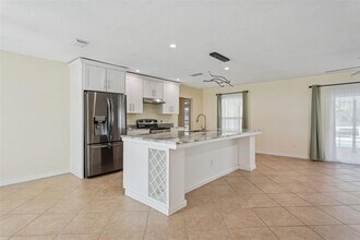1255 Foggy Ridge Pkwy in Lutz, FL - Building Photo - Building Photo