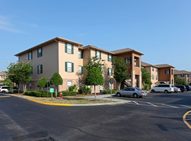 Mystic Pointe II Apartments