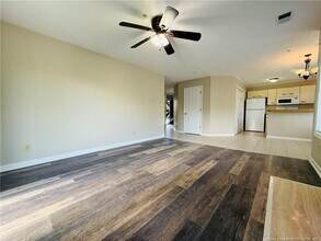 962 Stewarts Creek Dr in Fayetteville, NC - Building Photo - Building Photo