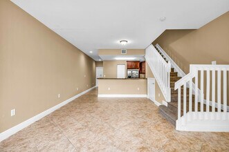 3720 NE 4th Ter in Pompano Beach, FL - Foto de edificio - Building Photo