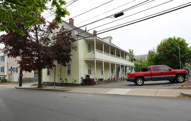 86-88 Exchange St in Waltham, MA - Foto de edificio - Building Photo