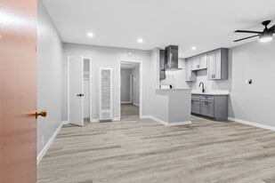 1655 W Malvern Ave, Unit 1701-05 in Fullerton, CA - Building Photo