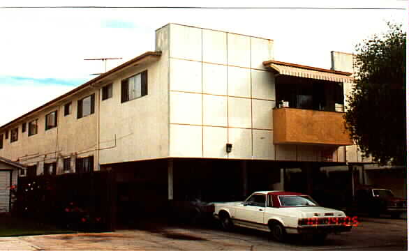 932 N Hudson Ave in Los Angeles, CA - Building Photo - Building Photo