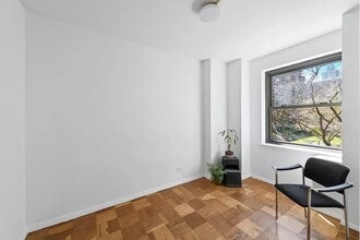 205 West End Ave in New York, NY - Building Photo - Building Photo