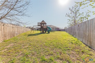 4011 Salt Fork Dr in Killeen, TX - Foto de edificio - Building Photo