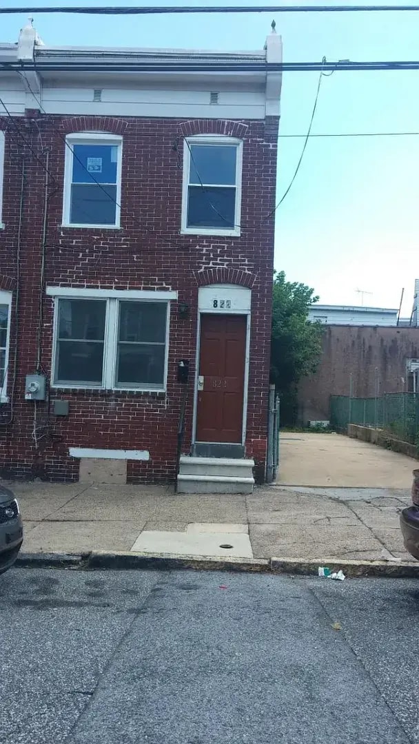 property at 822 Anchorage St