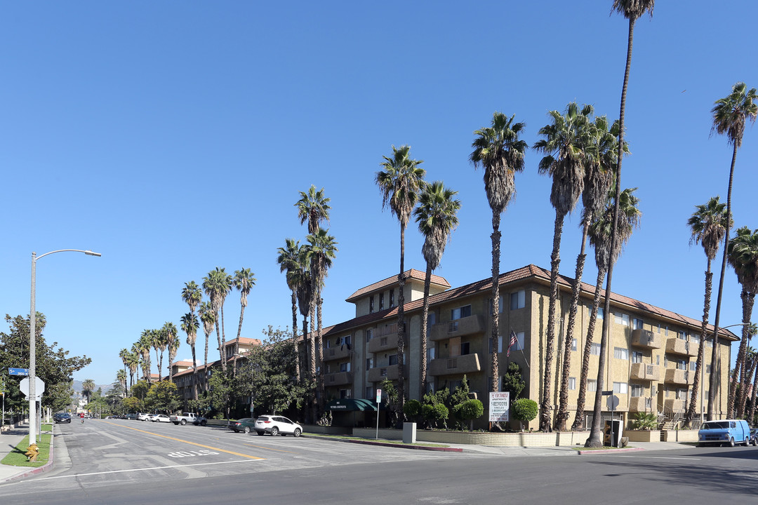 The Victoria Apartments in Los Angeles, CA - Building Photo