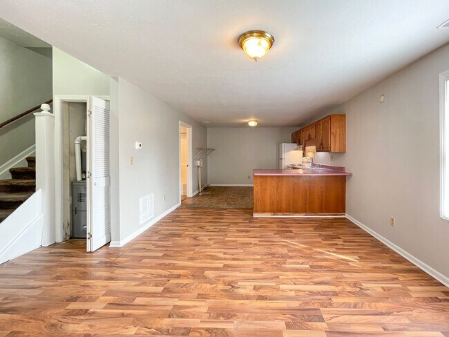 property at 114 E 8th St
