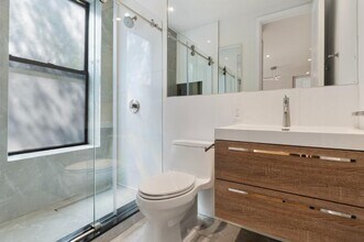 503 W 22nd St in New York, NY - Building Photo - Building Photo