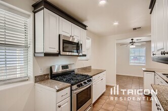 619 S Sirrine in Mesa, AZ - Building Photo - Building Photo