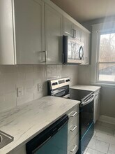 3825 Zinsle Ave in Cincinnati, OH - Building Photo - Building Photo