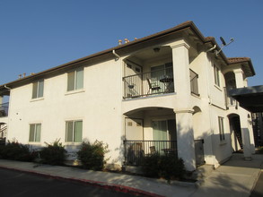 Ashely Square Apartments in Visalia, CA - Building Photo - Other