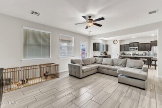 1088 Painley in Horizon City, TX - Building Photo - Building Photo