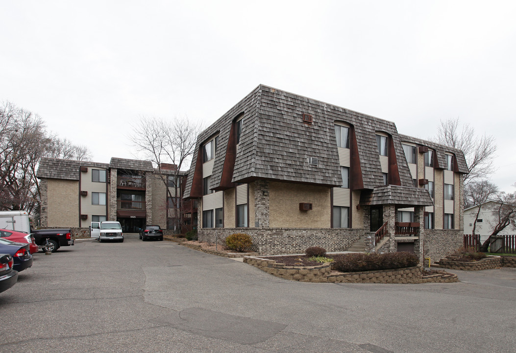 Xerxes Manor Apartments in Edina, MN - Foto de edificio