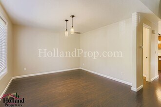 762 SE 60th Ave in Hillsboro, OR - Building Photo - Building Photo