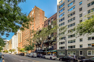 435 E 86th St in New York, NY - Foto de edificio - Building Photo