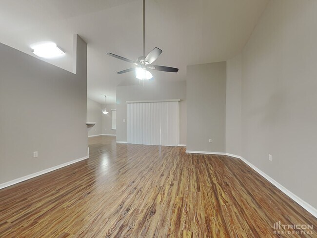 415 Carriage Crossing Cir in Brandon, FL - Building Photo - Building Photo