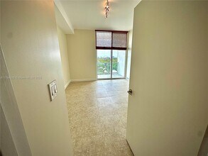 2525 SW 3rd Ave, Unit 705 in Miami, FL - Building Photo - Building Photo