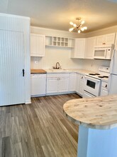 709 W Cucharras St in Colorado Springs, CO - Building Photo - Building Photo