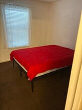 474 Regency Park Dr, Unit Private bedroom and bathr in Columbia, SC - Building Photo - Building Photo