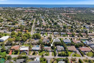3000 Churchill Dr in Boynton Beach, FL - Building Photo - Building Photo
