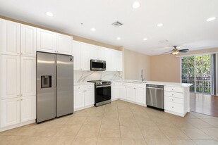 802 University Blvd in Jupiter, FL - Building Photo - Building Photo