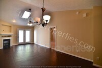 131 Waverly Point Dr photo'