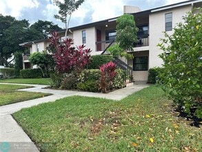 9290 Vista Del Lago in Boca Raton, FL - Building Photo - Building Photo