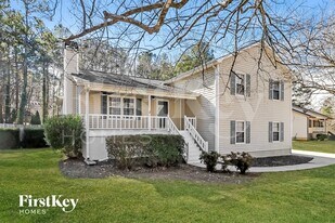 560 Presidential Dr in Dallas, GA - Building Photo