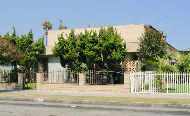 12626 York Ave in Hawthorne, CA - Building Photo - Building Photo