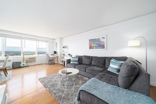 500 Central Ave in Union City, NJ - Building Photo