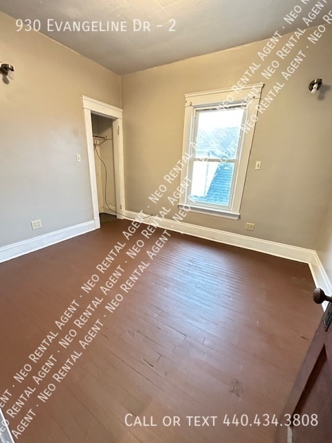 930 Evangeline Rd in Cleveland, OH - Building Photo - Building Photo