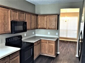 304 Double Oak Ln in Lake Dallas, TX - Building Photo - Building Photo